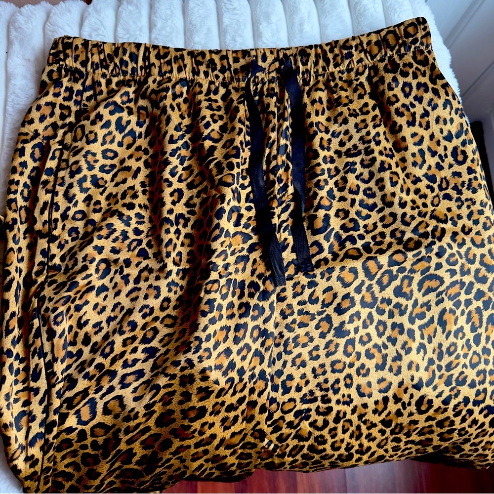 Victoria Secret Glazed Satin Long Pajama Set
Top & pants
Animal Print 
NWOT 
M - Picture 9 of 9